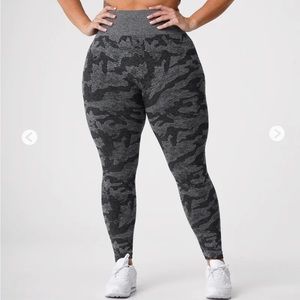 Black Camo Seamless Leggings